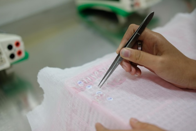 proces tworzenia haftu